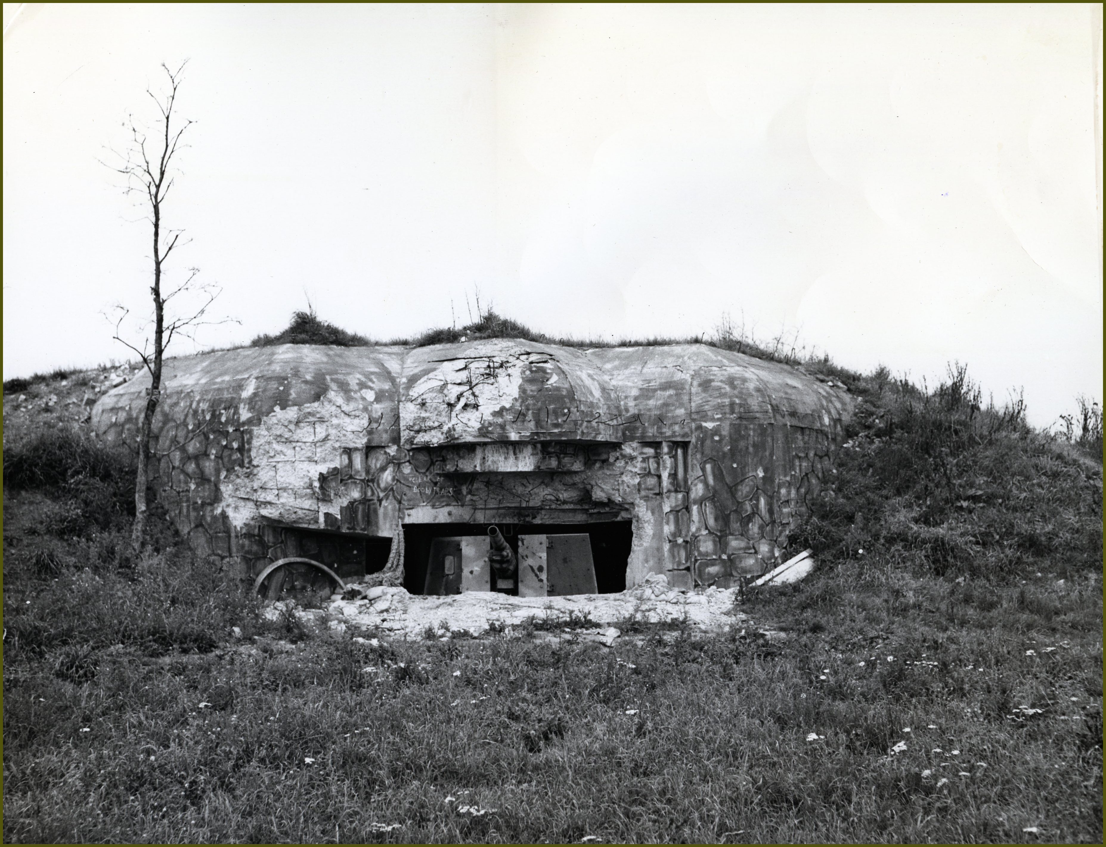105 mm Schenider gun at Azeville