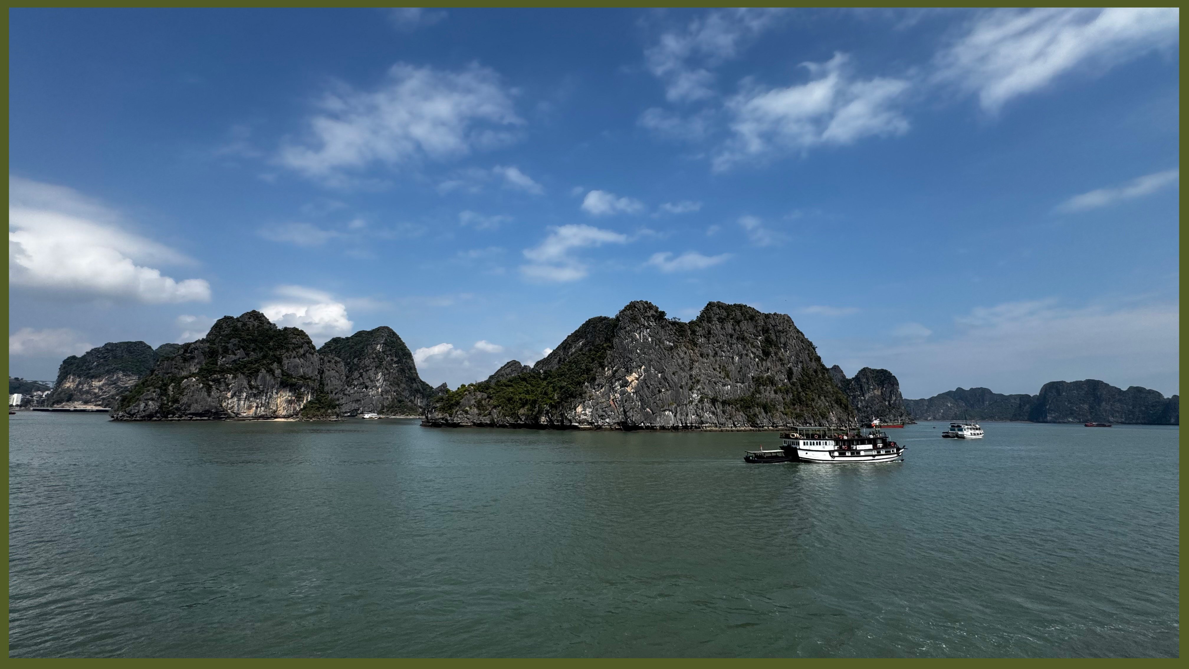 Ha Long Bay Chai