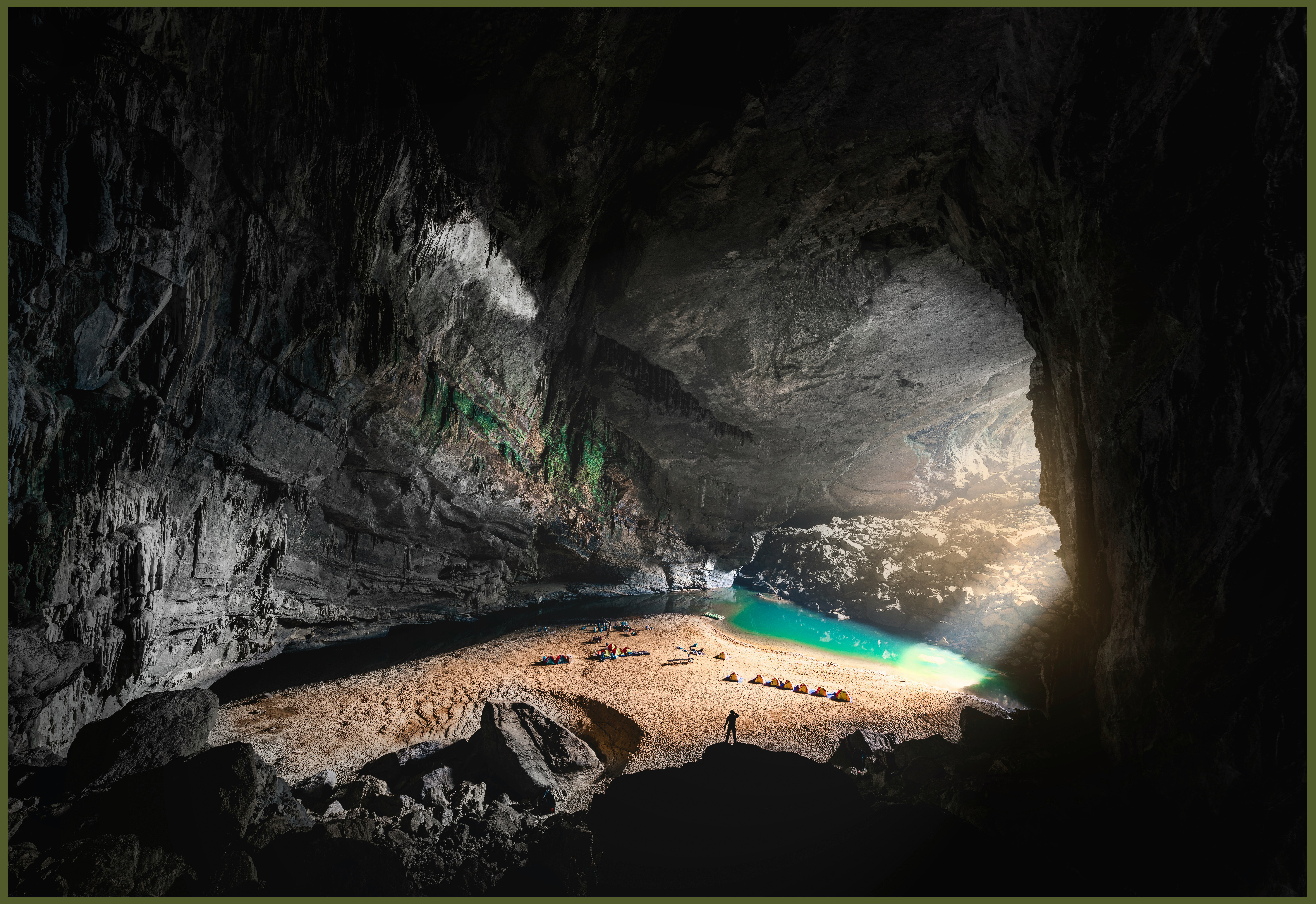 Hang En (Swallow Cave)