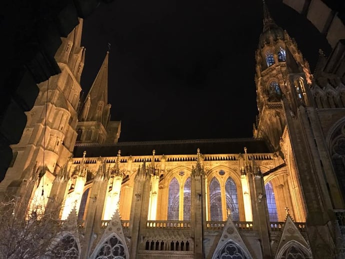 Cathedral of Bayeux Christmas time.jpg