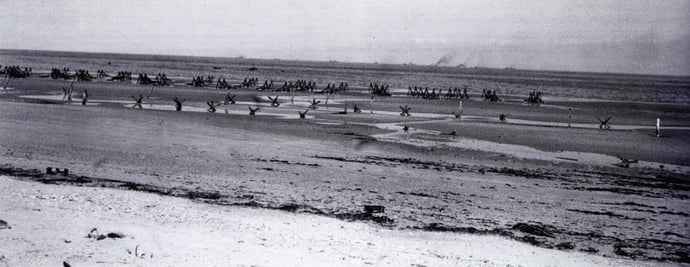 Hameau du sud les Gougins WN14a beach with anti-landing defenses