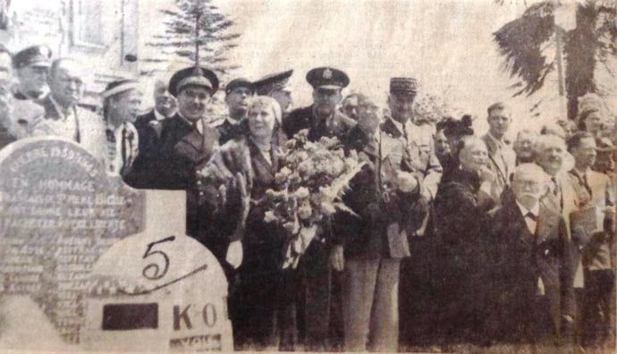 Mr and Mrs Eisenhower 1951 Sainte Mere Eglise.jpg