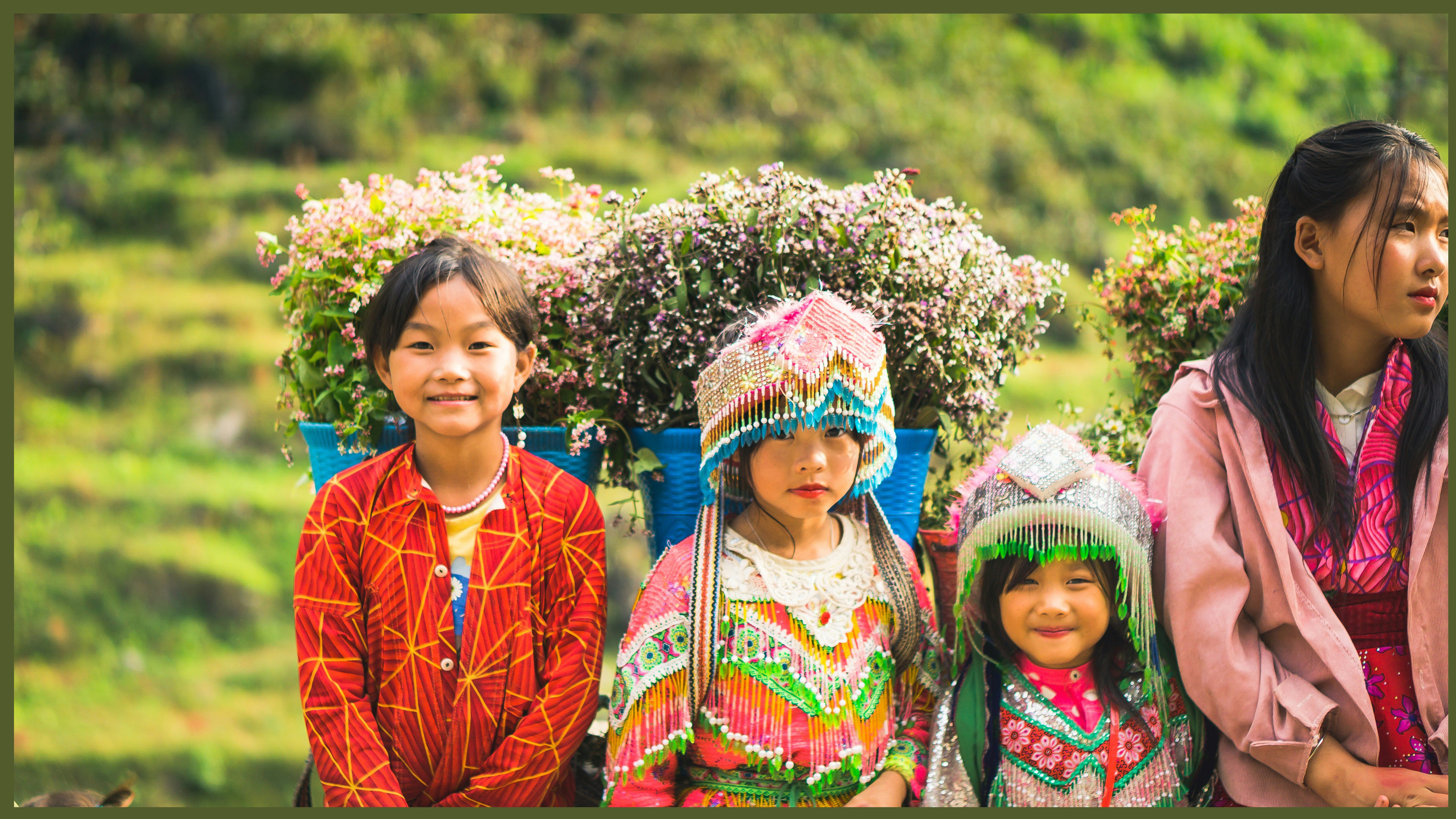 Mu Cang Chai children and woman