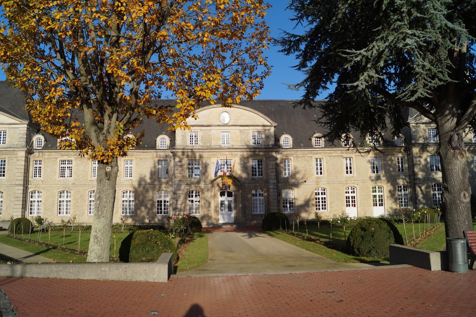  Carentan’s town hall